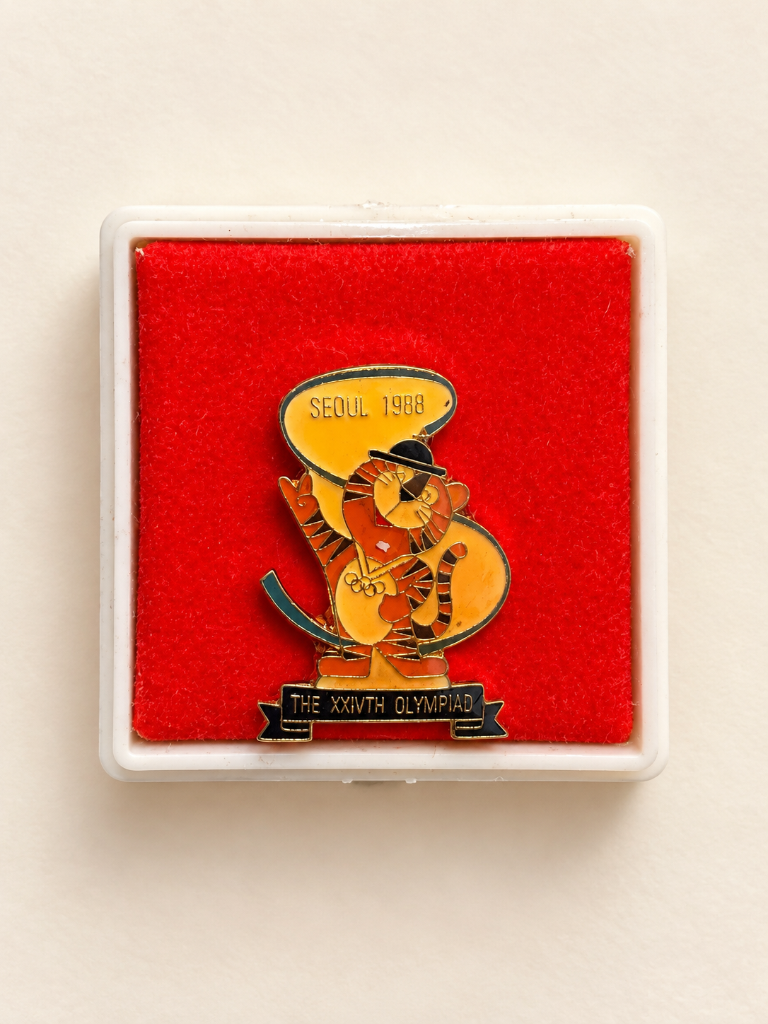 Seoul 1988 Hodori Tiger Olympic Mascot Pin in Display Tray