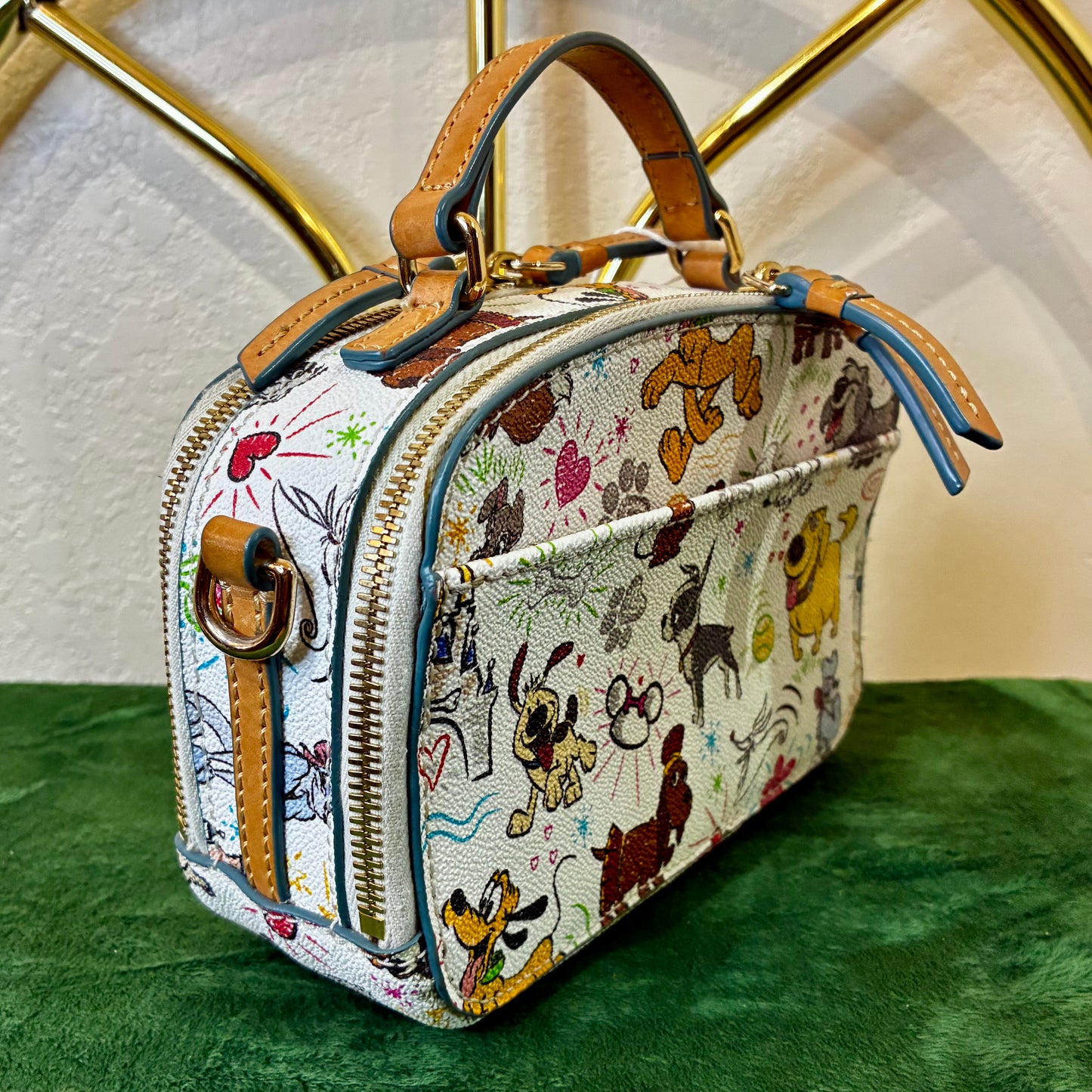 Disney Dooney Bourke Dogs Sketch Ambler Crossbody Purse Disney Parks Rare