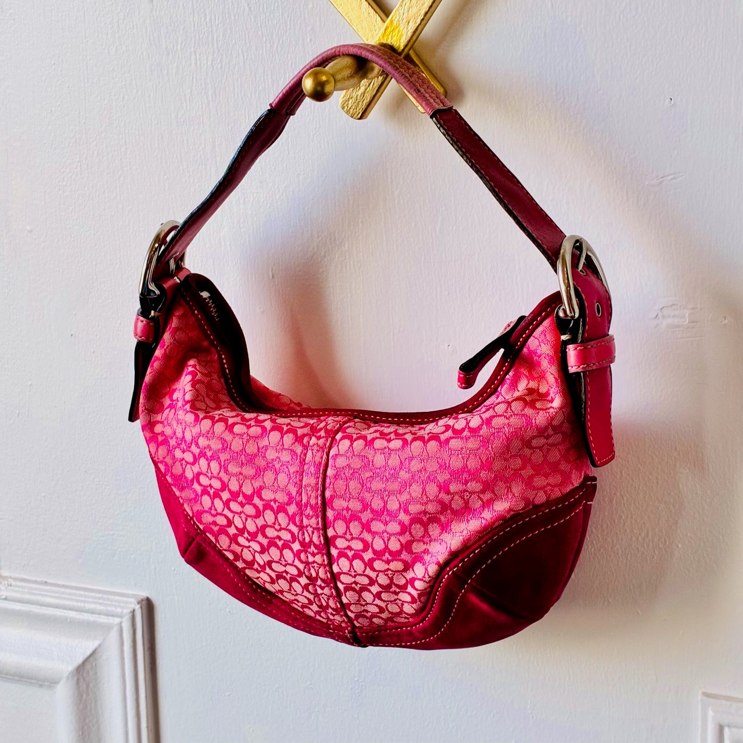 Vintage Coach Fuchsia Pink Mini Signature Suede Soho Hobo Shoulder Bag 6351