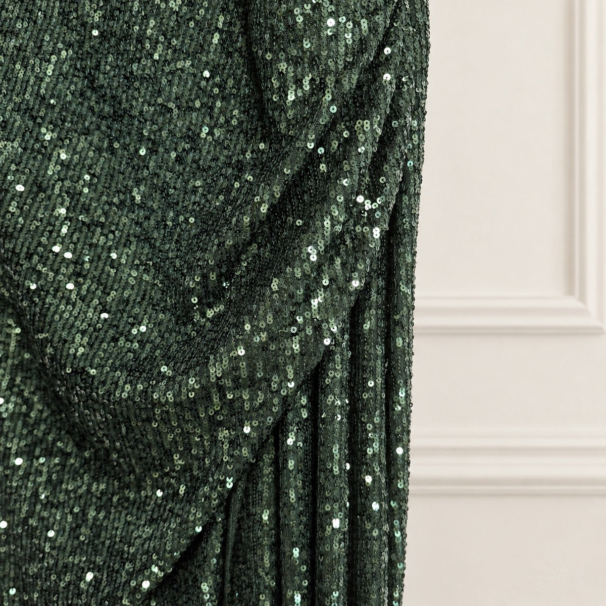 BCBGMAXAZRIA Fern Green One-Sleeve Sequin Gown | Large