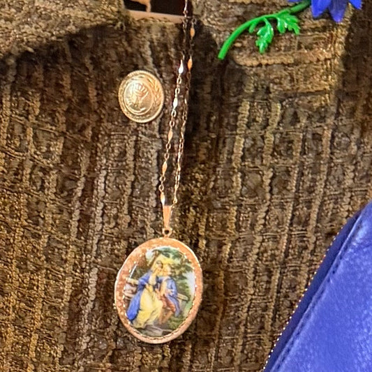 Vintage Romantic Scene Locket Necklace