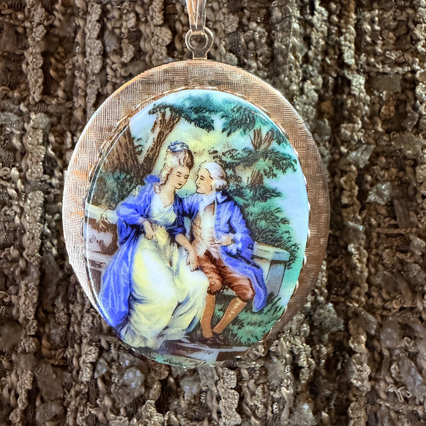 Vintage Romantic Scene Locket Necklace
